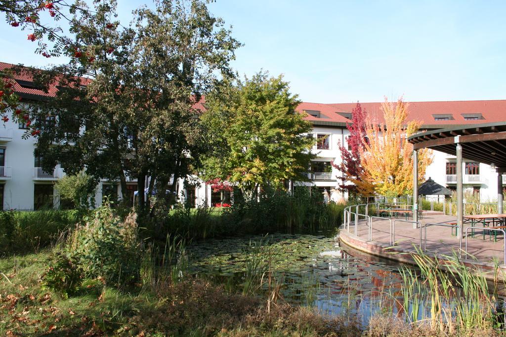 Tagungs- Und Bildungszentrum Steinbach/Taunus Steinbach im Taunus Buitenkant foto